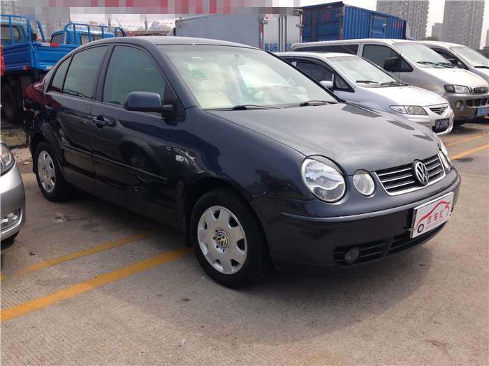 2005年大众polo1.4 手动 基本型三厢 [清潭鼎博车业顶级车况]