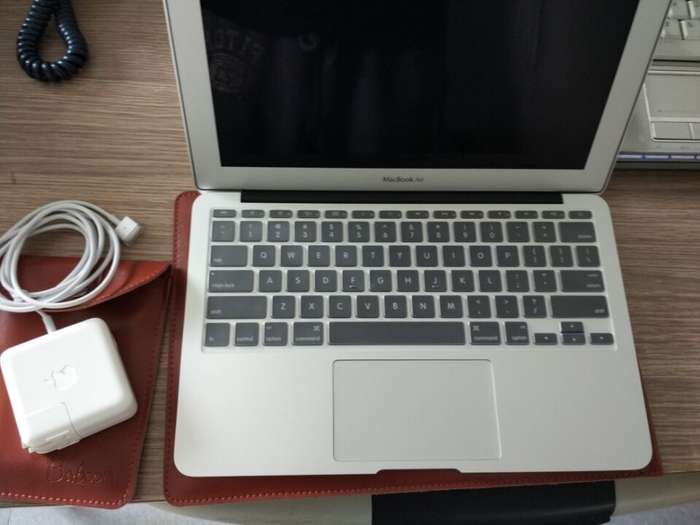 全新苹果2015macbook air 11寸转让 - [举报]