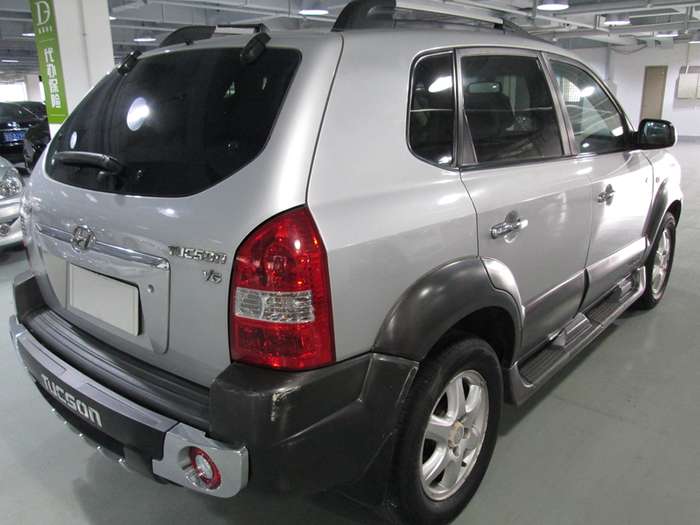 2007 现代途胜 2.