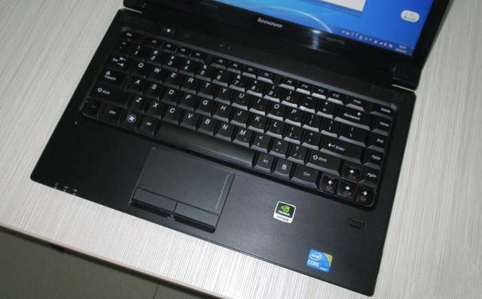 刚买几个月的新款联想i3四核独显笔记本 4小时超长续航 99新 高配