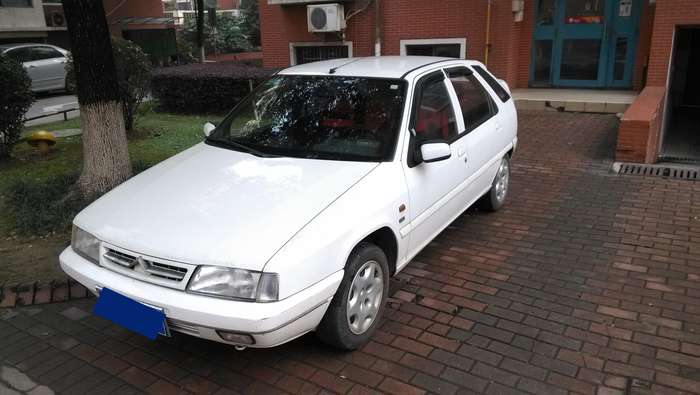 两厢雪铁龙富康便宜转让了. - [举报]