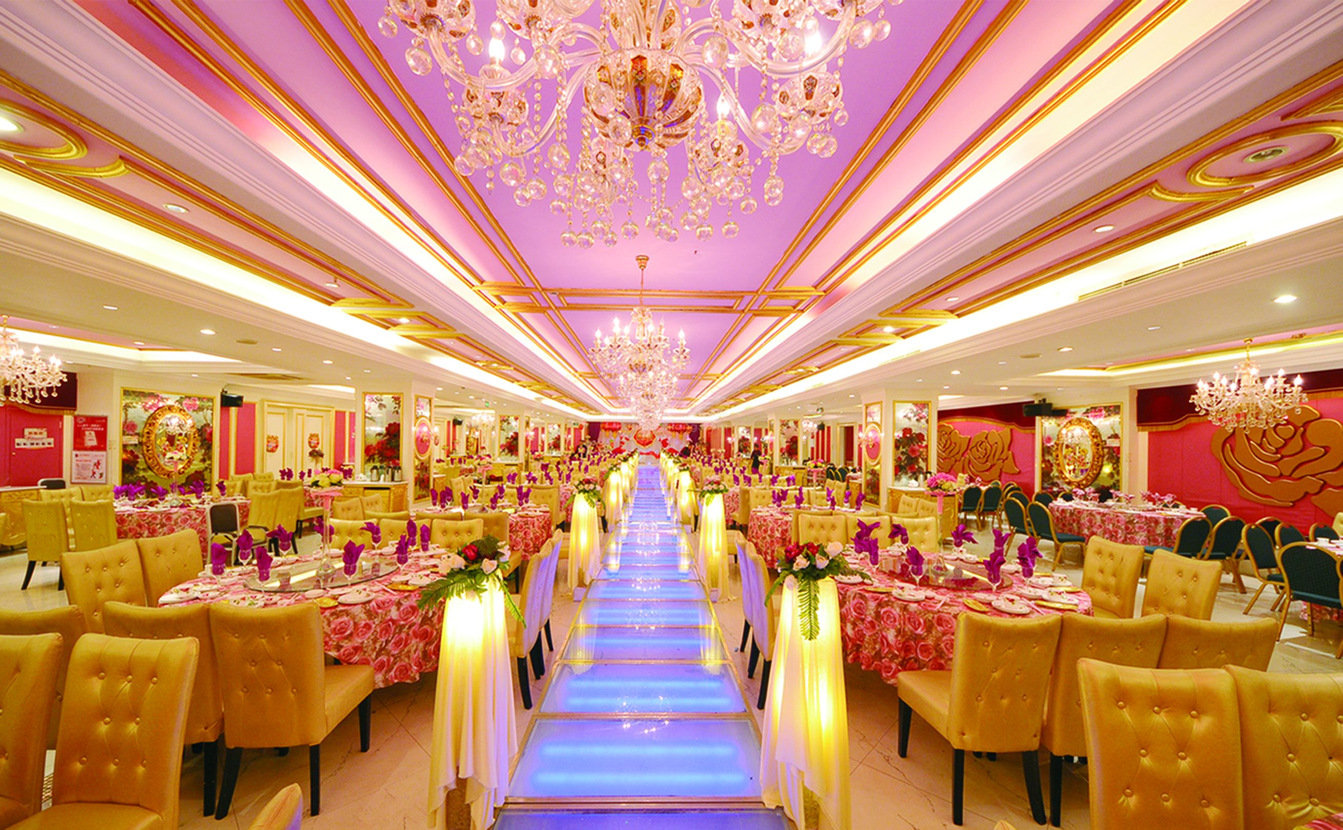 河南酒店6对新人结婚河南一家酒店六对新人结婚2022已更新今日热点