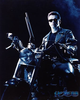 年近70的阿诺将会回归《终结者》系列