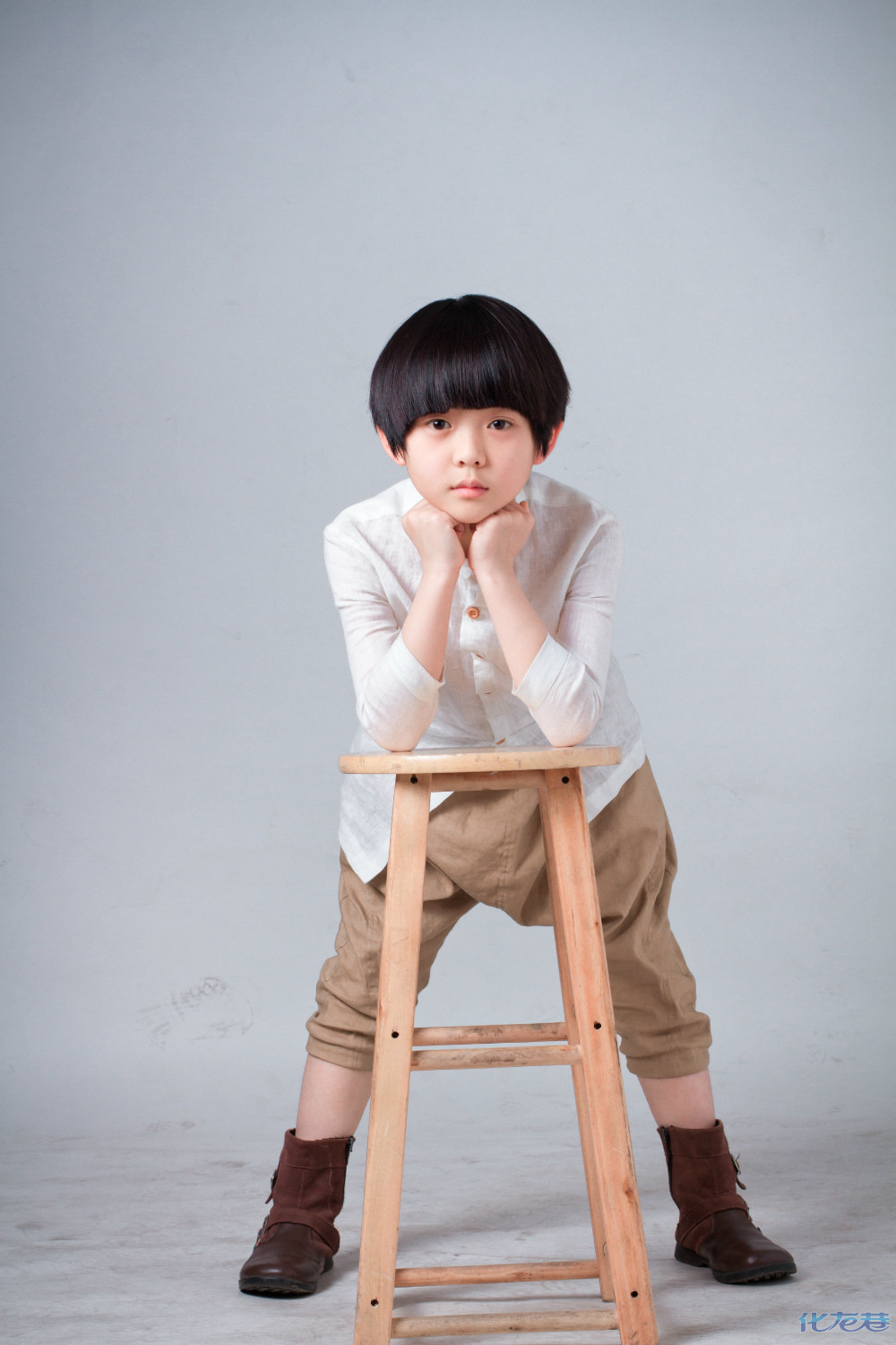我们家的宝宝,帅气摆拍美美的,没想到照片拍出来效果这么不错!