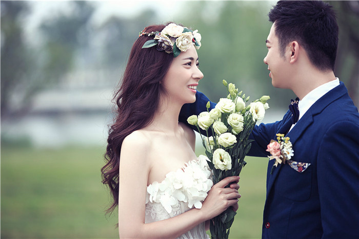 潘阳的婚纱_潘阳性感