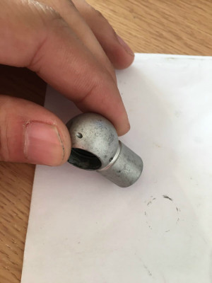 求助求助求助帖,重要的事说三遍:图中产品的小孔有什么方法能轻松解决