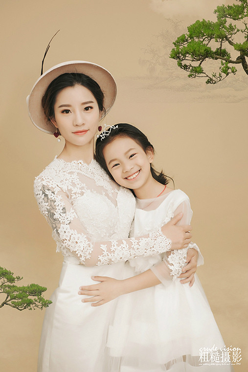 你和女儿有没有拍过这样不落俗套的亲子照?|粗糙摄影工厂-化龙巷