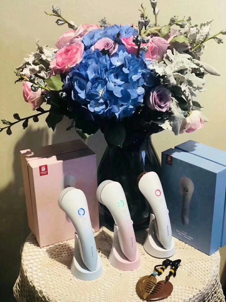 看看这个七夕礼物怎么样 艾益生七夕情侣款砭石美容仪