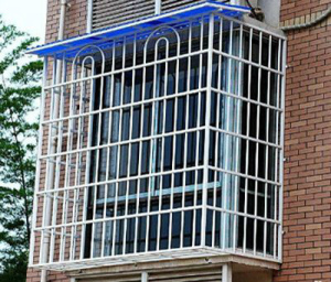 常州找封阳台不锈钢门窗阳光房隐形纱窗防盗窗电话 15240518013