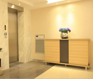 户型,不仅配备一梯一户的电梯尊享动线,更有约5-7﹐的开阔入户前厅