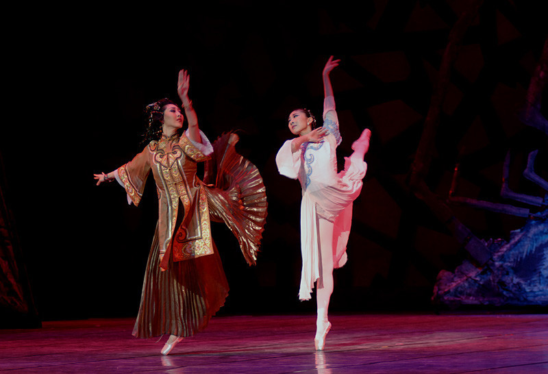 中国芭蕾舞剧《二泉映月》 >> 照片(32/99)