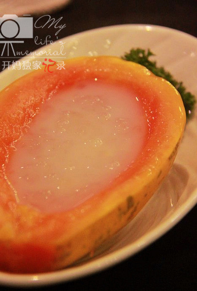 木瓜炖雪蛤,哈哈哈,大惊喜,用椰汁调味