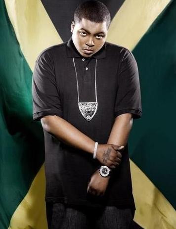 我大胖子头大面大身体大肚子超级大,求搭配!