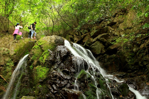 风雨兼程,野趣横生之安徽铁匠山户外驴行记-走野道,探野洞,乐趣总在