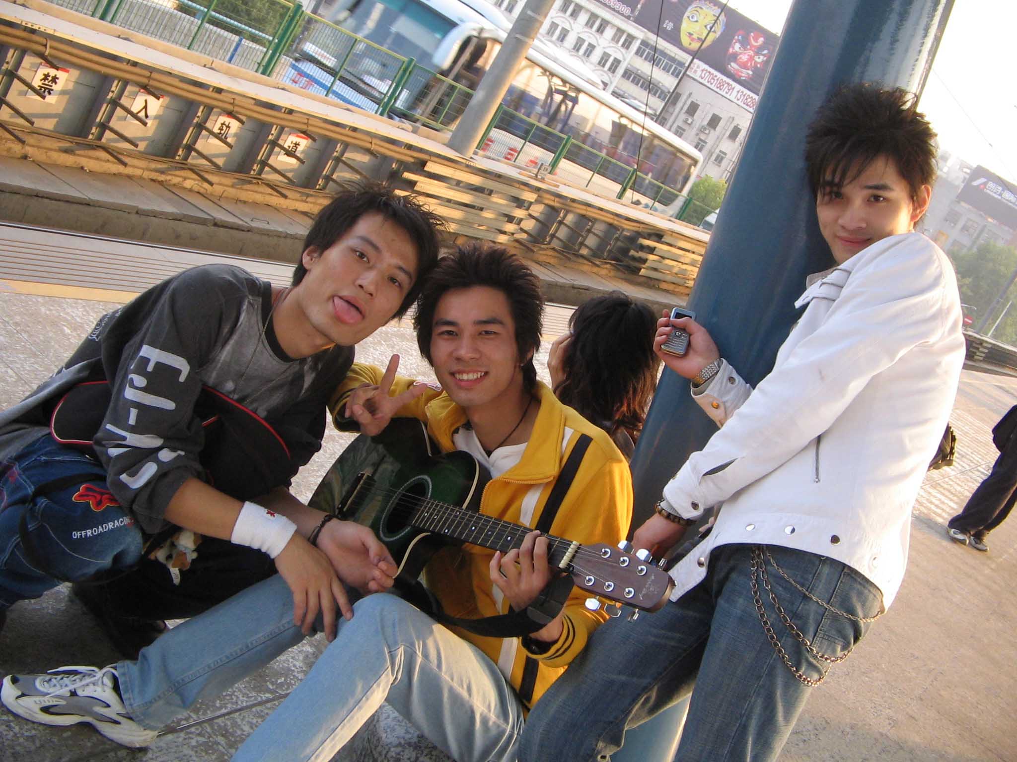 三翼天使 "oh my dear god"