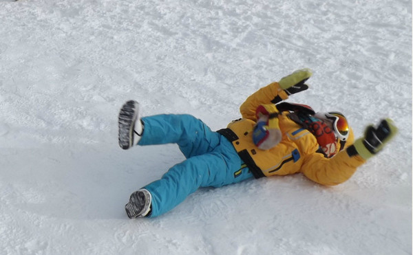 摔跤的人还很多