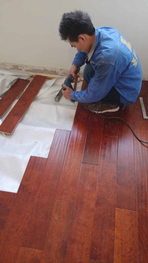 常州实木地板安装 维修 常州复合地板安装 维修 保养 打磨 销售 脚线