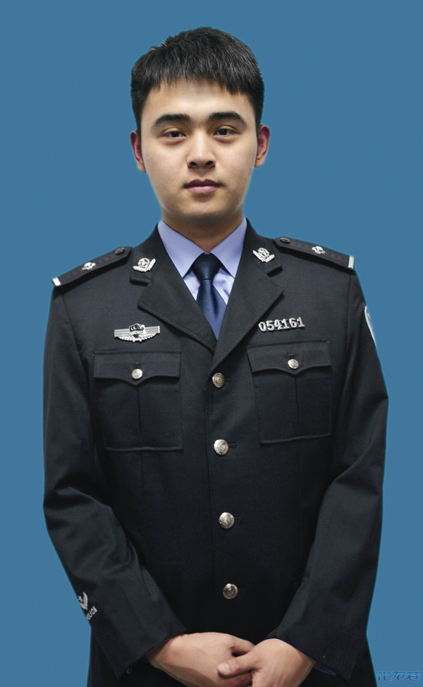 蒋欢,男,1991年5月出生,大学学历,2013年8月参加公安工作,二级警员