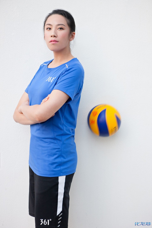 江苏中天钢铁女排美女球员宣传写真!