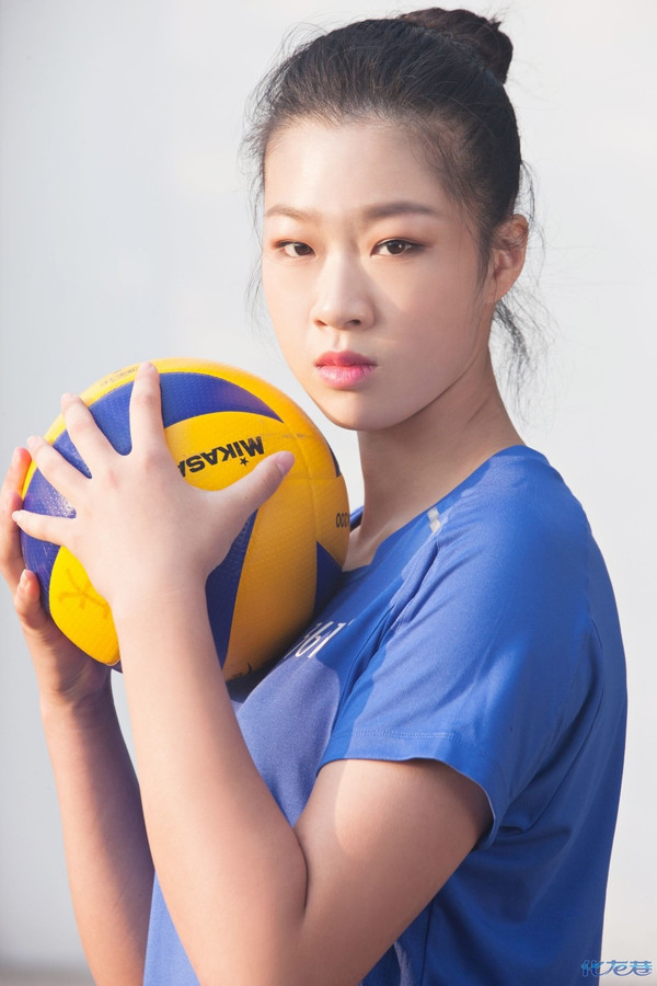 江苏中天钢铁女排美女球员宣传写真!