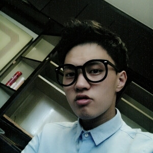 男人半脸的彩妆魅力,这才是真宗的阴阳脸